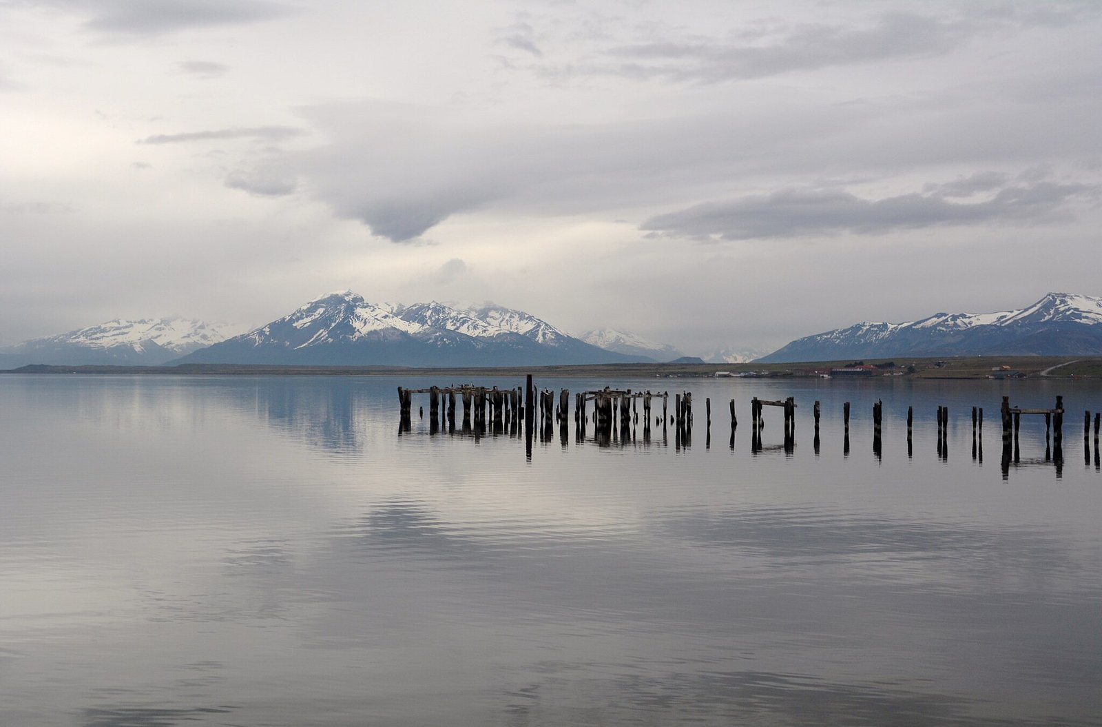 Cais colorido de Villefranche-sur-Mer, Patagônia Chilena